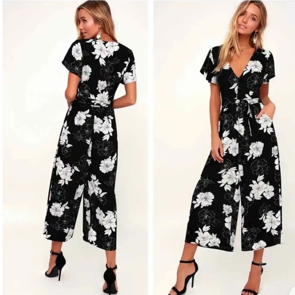 Lulu’s Wide Leg Cropped Jumpsuit Black White Floral S - Picture 17 of 17